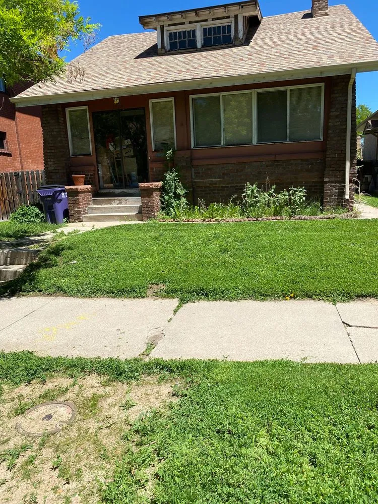 Expert yard maintenance experts serving Commerce City, CO - Cutting4College