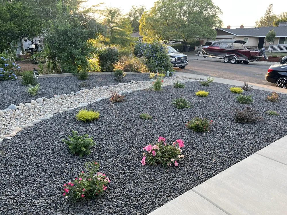 Affordable landscape design in Sacramento, CA by CuttingEdge Landscape & Tree Inc.