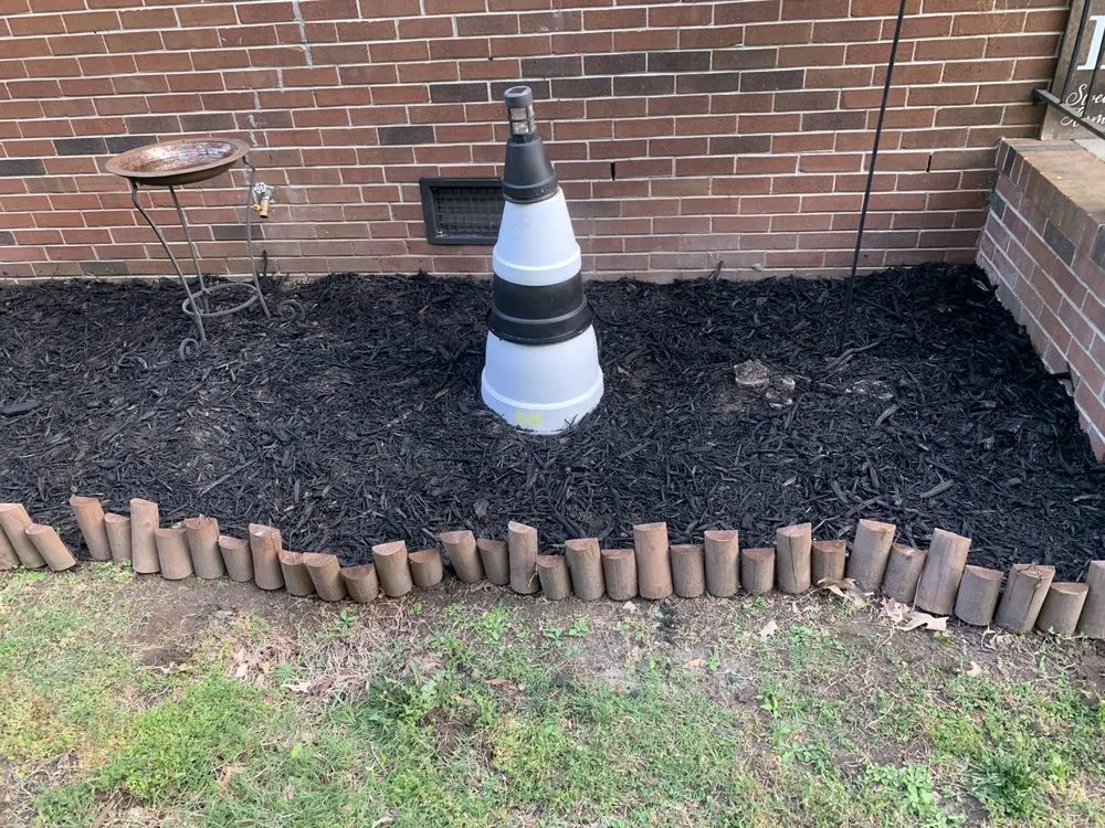 Custom landscaping services for residential properties in Hampton, VA by Cuttinuplawncare757