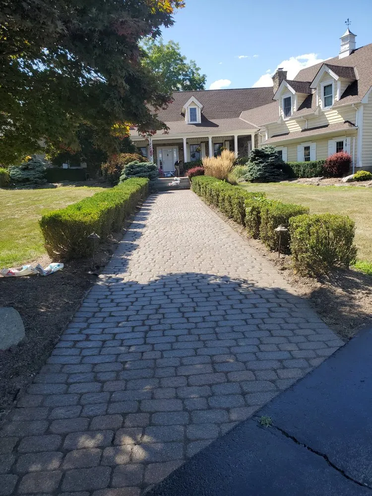Affordable landscape design in Egg Harbor City, NJ by Cuzzy Landscapes