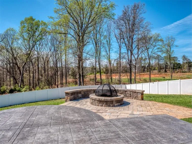 Top-rated yard cleanup service for year-round maintenance across Lincolnton, NC - CV Lawn Care