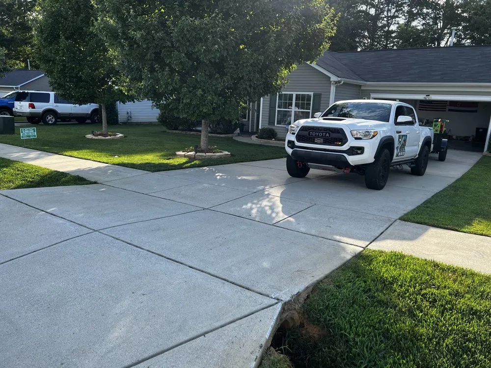 Custom yard cleanup service experts serving Lincolnton, NC - CV Lawn Care