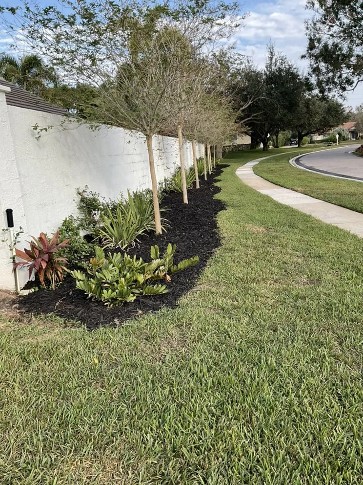 Local garden landscaping for outdoor upgrades in Apopka, FL by C.Vargas Lawn Maintenance