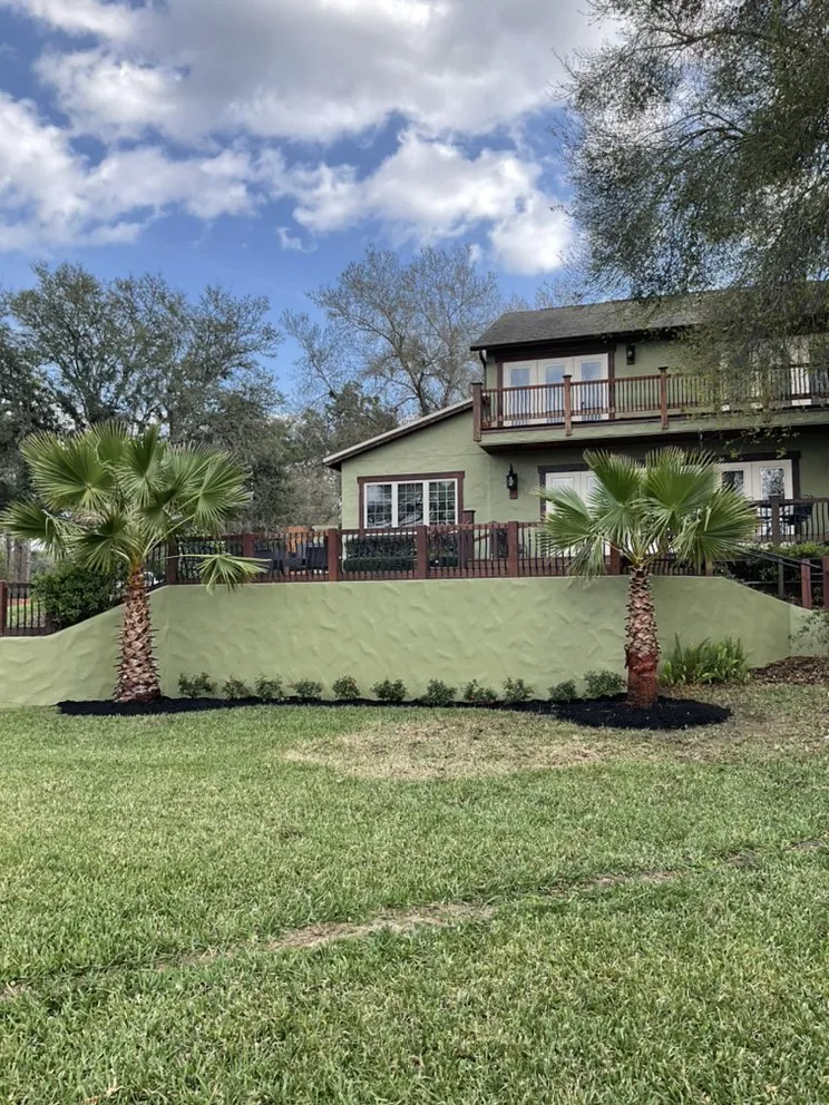 Top-rated yard cleanup service in Apopka, FL - C.Vargas Lawn Maintenance