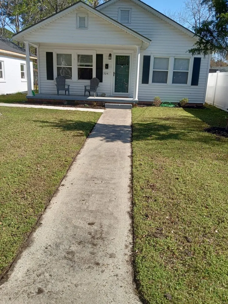 Reliable lawn care service in Washington, NC - C&W landscaping