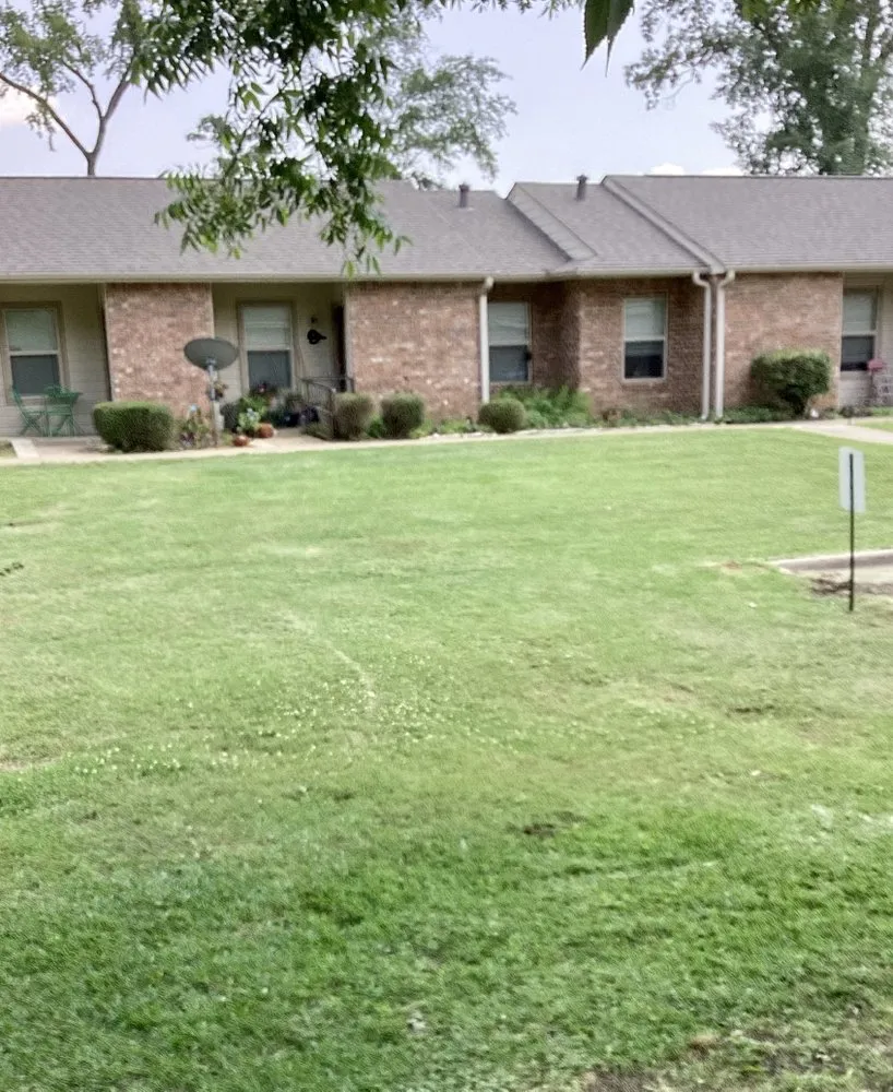 Top-rated lawn care service for homes across Frankston, TX - CW Lawn and Property Preservation