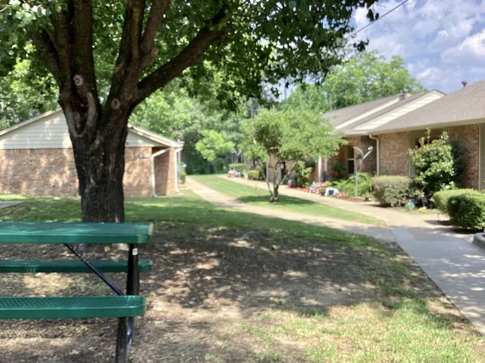 Trusted landscape installation for residential properties across Frankston, TX - CW Lawn and Property Preservation