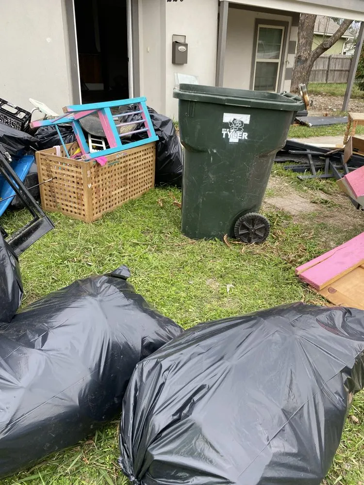 Local lawn care service with custom design across Frankston, TX - CW Lawn and Property Preservation