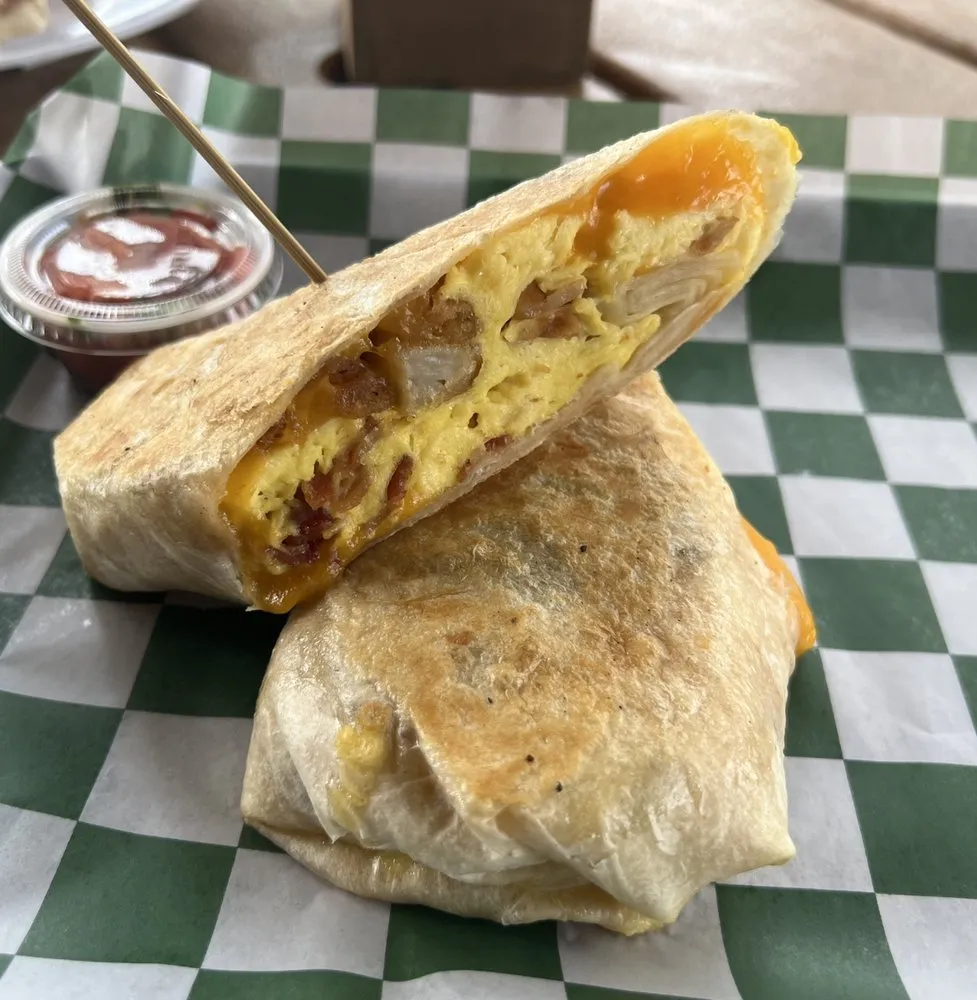 Local residential landscaping in Vero Beach, FL by CW Willis Landscaping & Garden Center