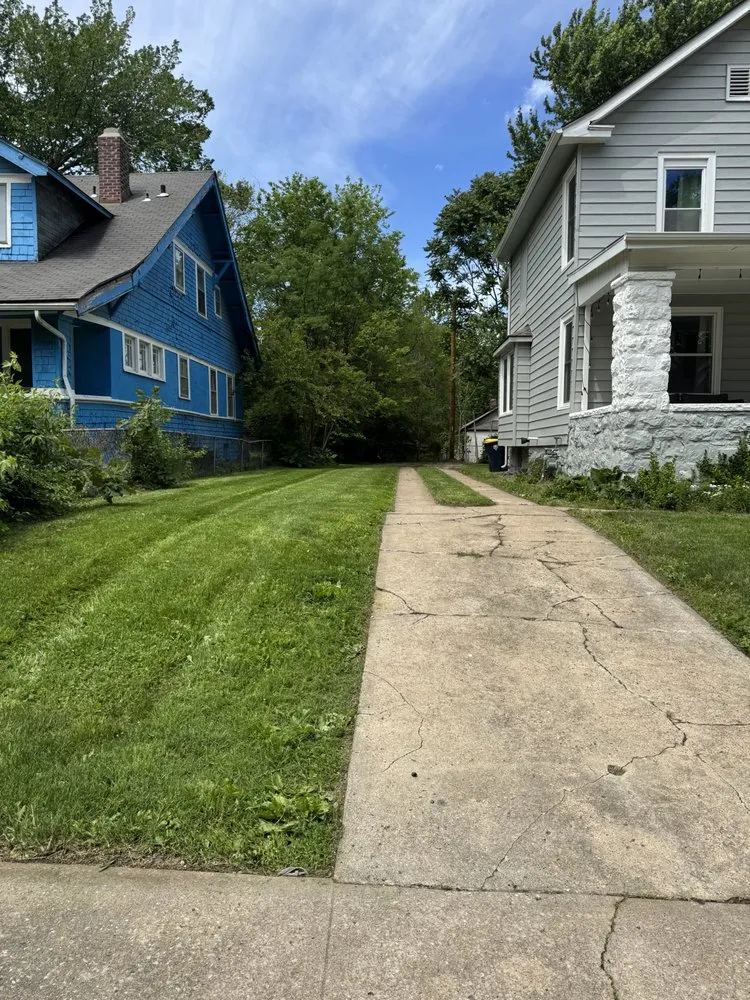 Trusted outdoor landscaping for beautiful yards in Kansas City, MO by Cypress Construction Services