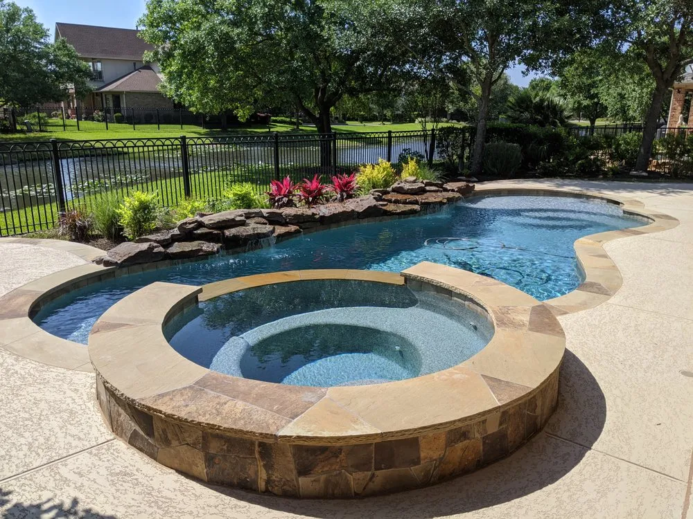 Reliable garden landscaping in Tomball, TX - Cypress Custom Pools