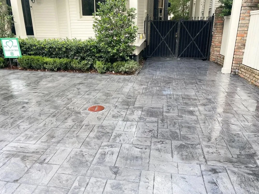 Professional garden landscaping in Marrero, LA by Cypress Landscaping