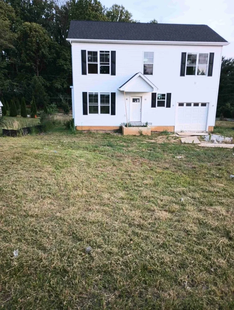 Trusted yard maintenance in Dundalk, MD - Cypress Lawn & Landscape