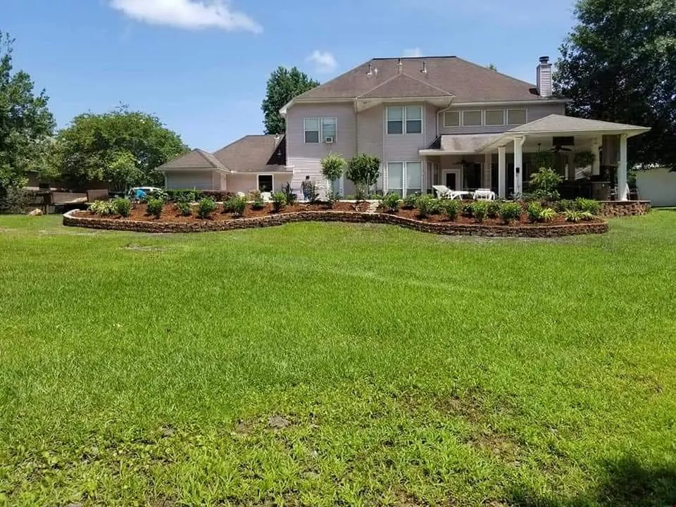 Reliable residential landscaping in Lacombe, LA - Cypress Pointe Landscaping