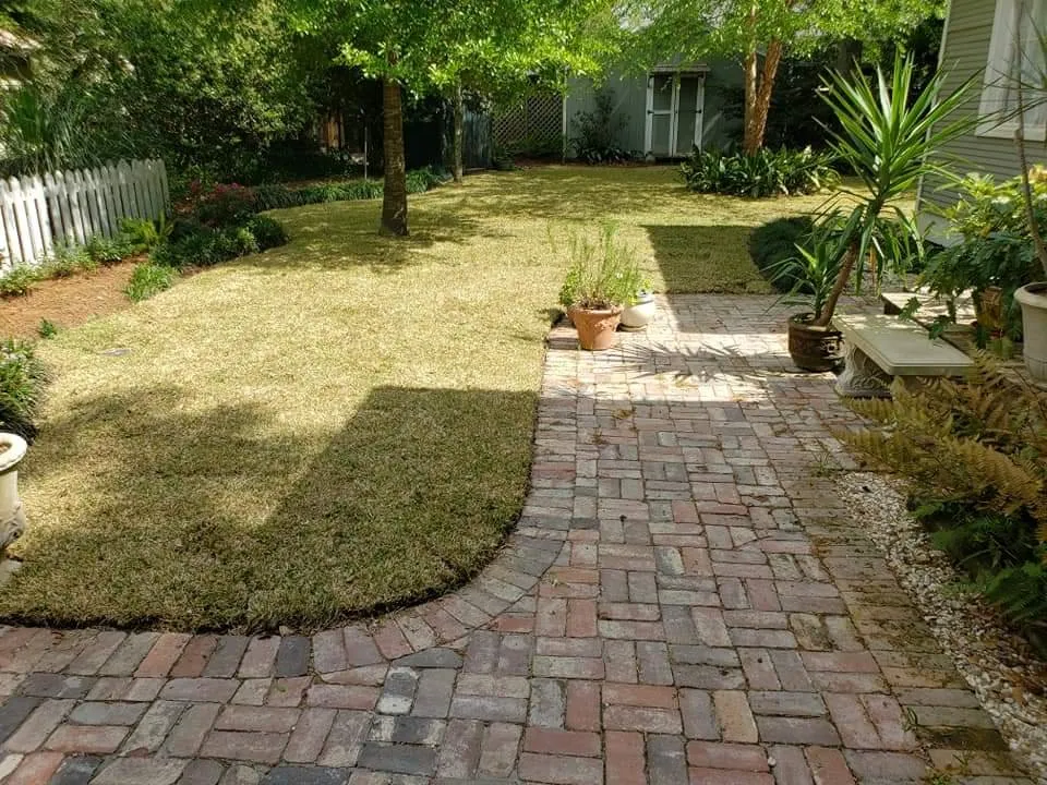 Expert lawn care service in Lacombe, LA - Cypress Pointe Landscaping