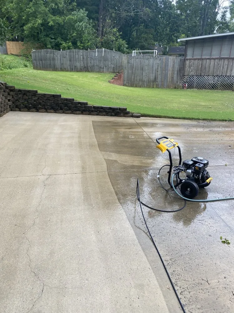 Affordable residential landscaping experts serving Fayetteville, TN - CZ Mowing and Maintenance