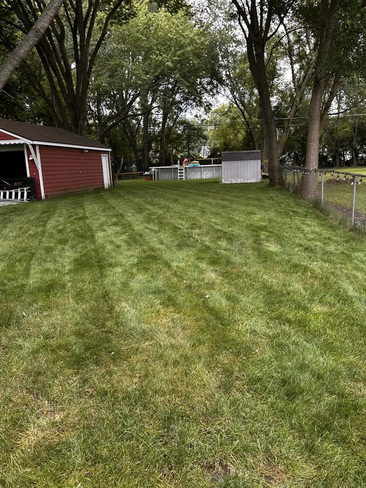 Custom outdoor landscaping in Livonia, MI - D & A Lawn Care