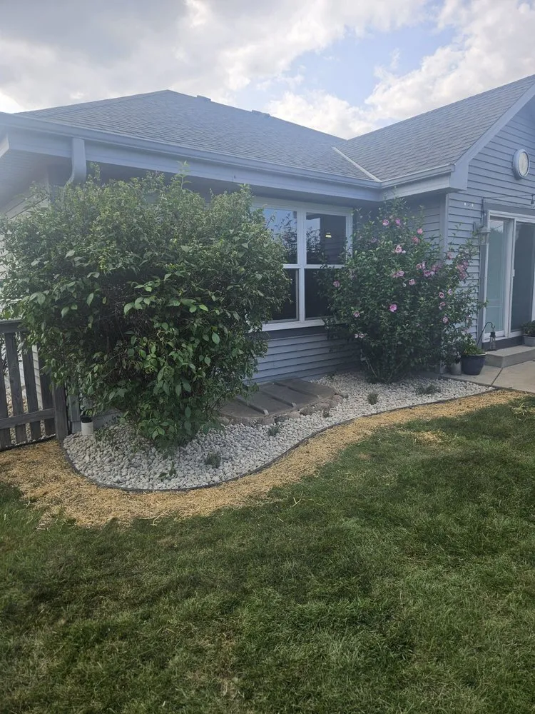 Local yard cleanup service for homes across Oak Creek, WI - D & B Lawn Service