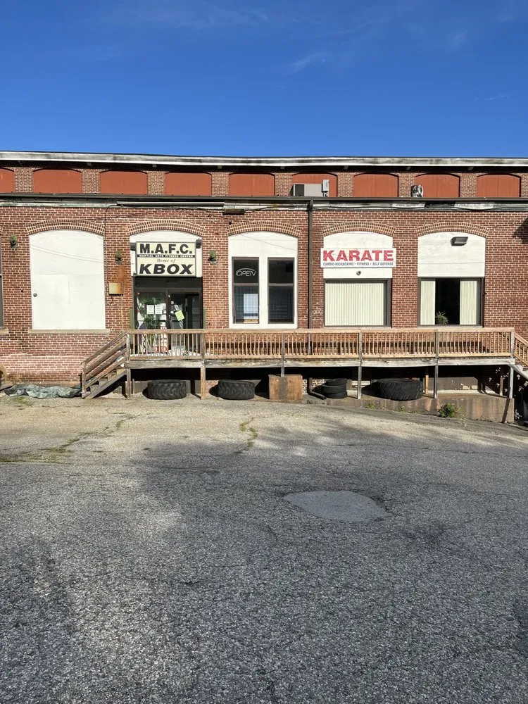 Affordable lawn care service experts serving Providence, RI - D & C Family