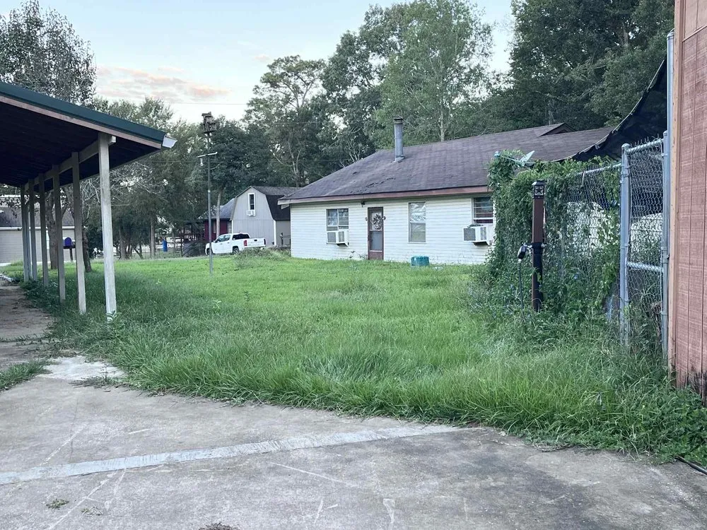 Affordable yard maintenance for outdoor upgrades in Livingston, TX by D & C Lawn Service