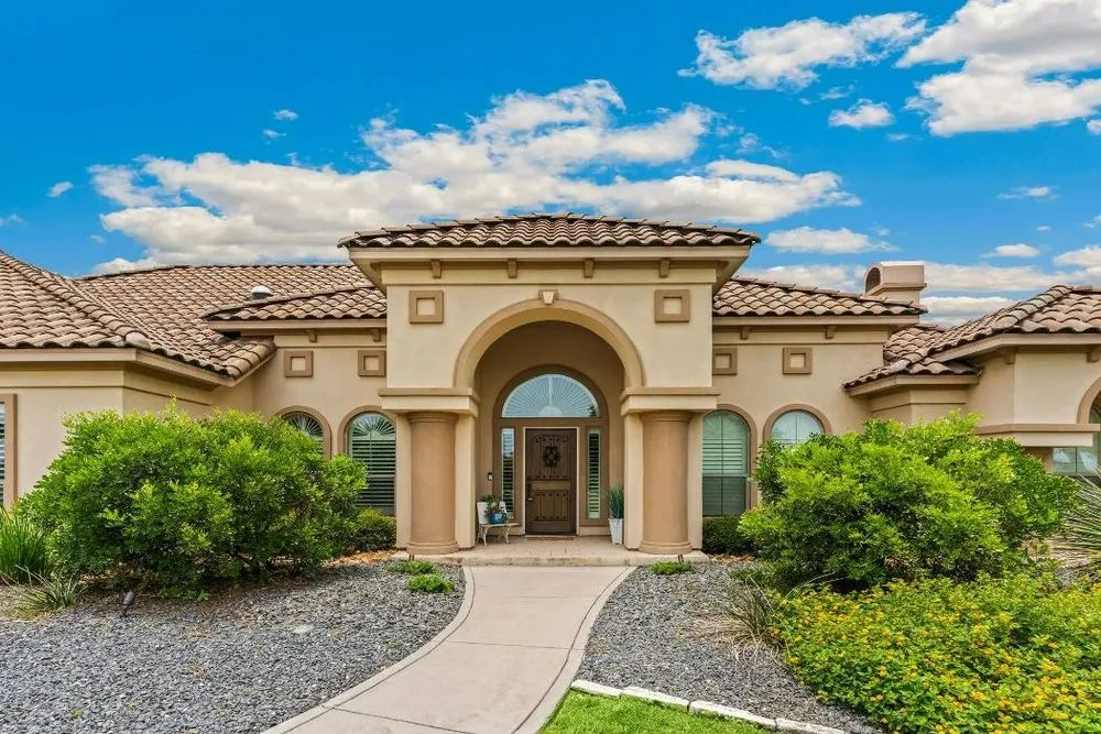 Trusted landscape installation for year-round maintenance in Shakopee, MN by D & D Elite Cleaning and Lawncare