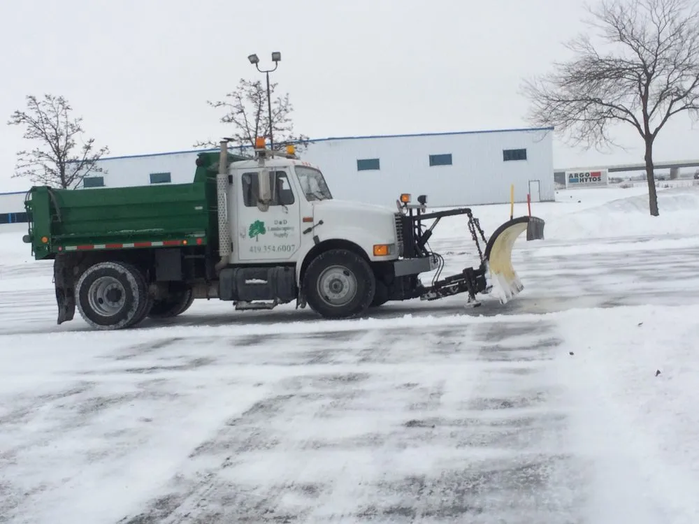 Top-rated lawn care service experts serving Portage, OH - D & D Landscaping Supply