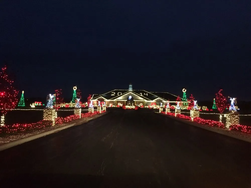 Local landscape design with custom design in Portage, OH by D & D Landscaping Supply
