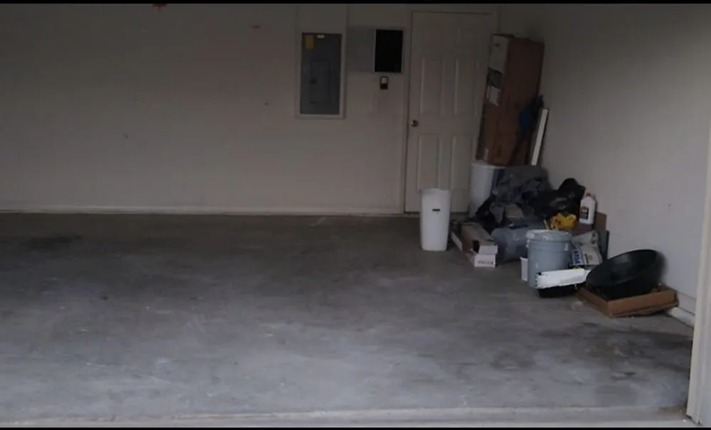 Affordable yard cleanup service in Chester, PA - D & E Clean Outs & Junk Removal