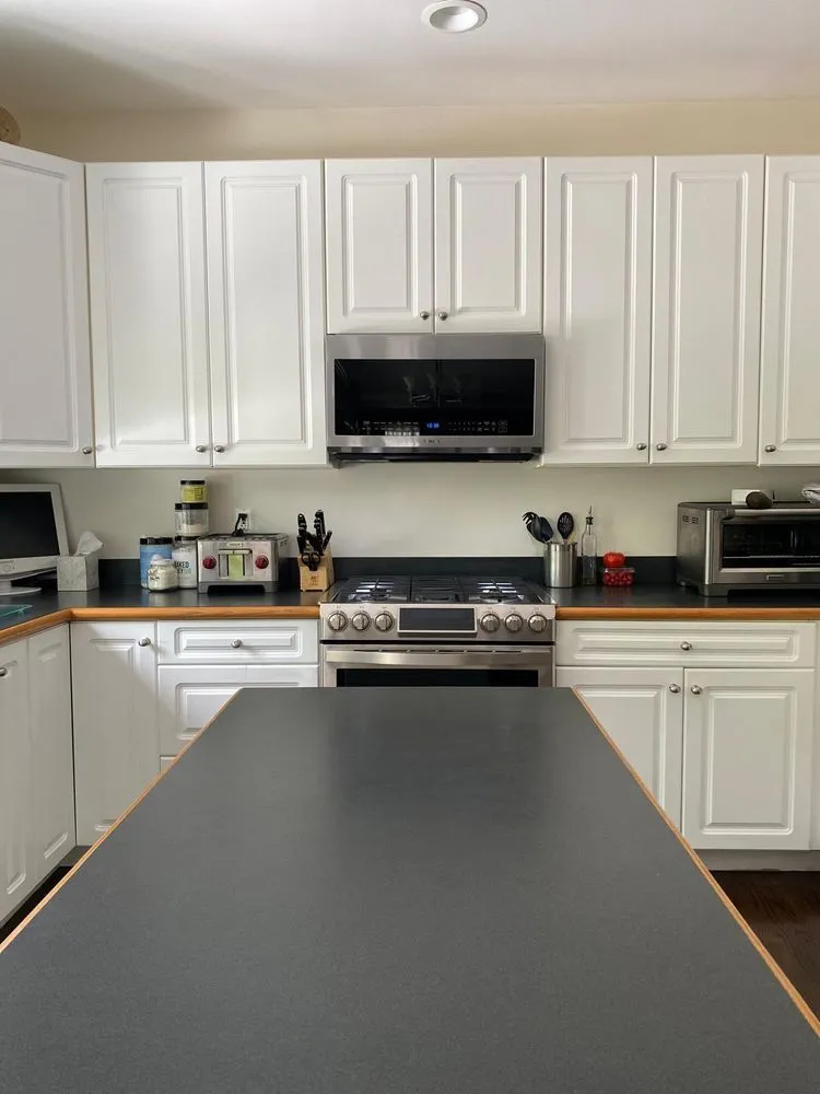 Local residential landscaping experts serving East Windsor, NJ - D & E Group Cleaning Services