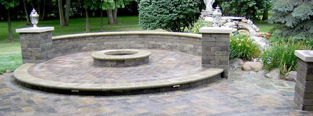 Top-rated outdoor landscaping for homes in Richmond, MI by D & E Landscaping & Grading