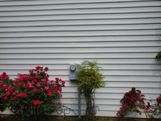 D & F All-in-1 Home services Logo