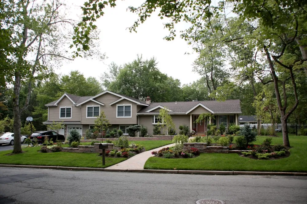 Expert landscape installation near you in Ridgefield, NJ by D & G Landscaping