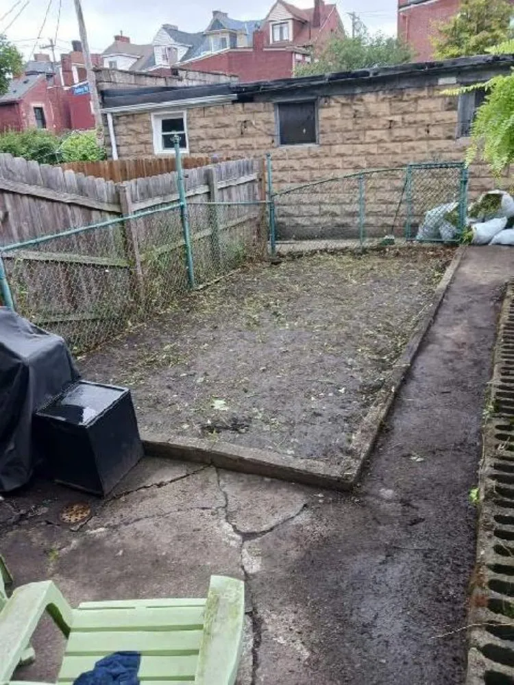 Top-rated yard cleanup service in Pittsburgh, PA - D & H Landscaping & Demolition Clean Outs