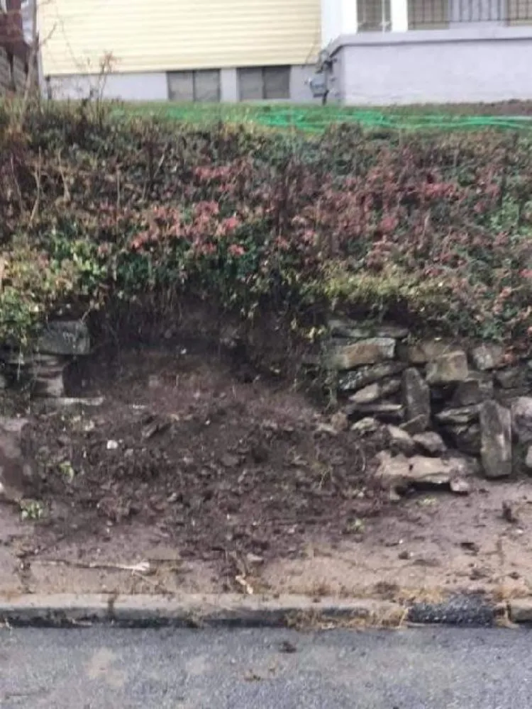 Reliable garden landscaping in Pittsburgh, PA - D & H Landscaping & Demolition Clean Outs