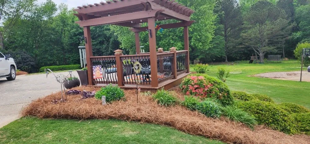 Local yard cleanup service experts serving Atlanta, GA - D & J Pinestraw