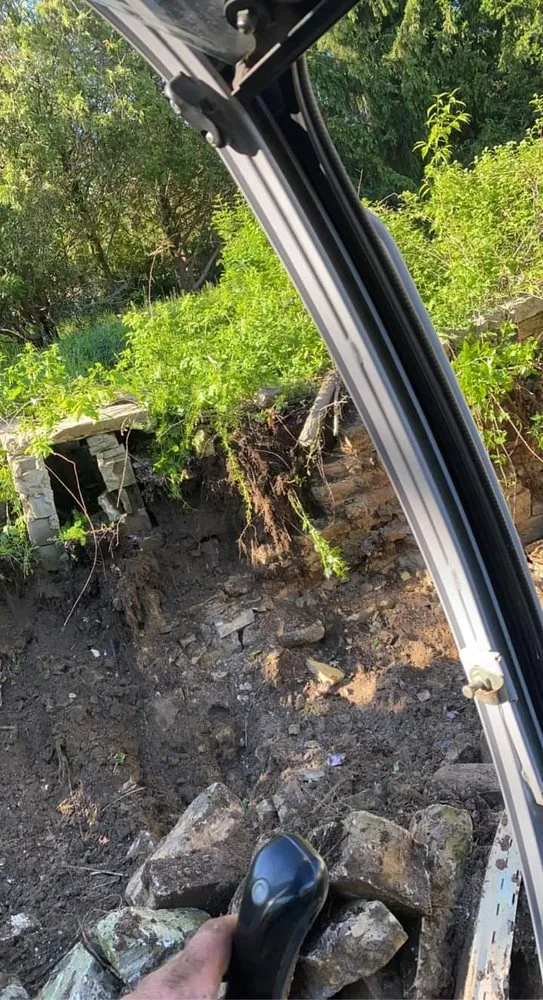 Expert lawn mowing service in Anamosa, IA by D & K Lawn Care & Enterprises