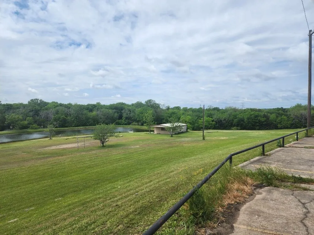 Local garden landscaping in Sherman, TX - D & l Landscaping