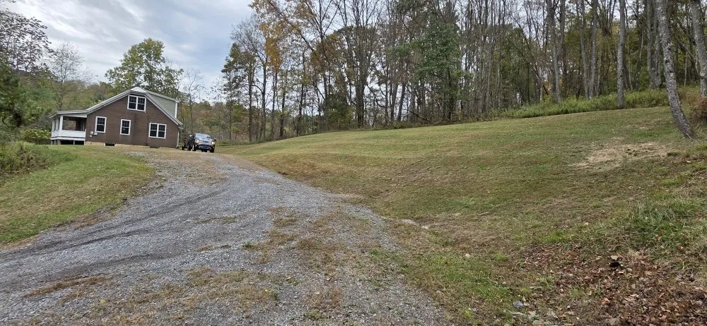 Local lawn care service in Glen Hope, PA - D & M's Lawn Care Services