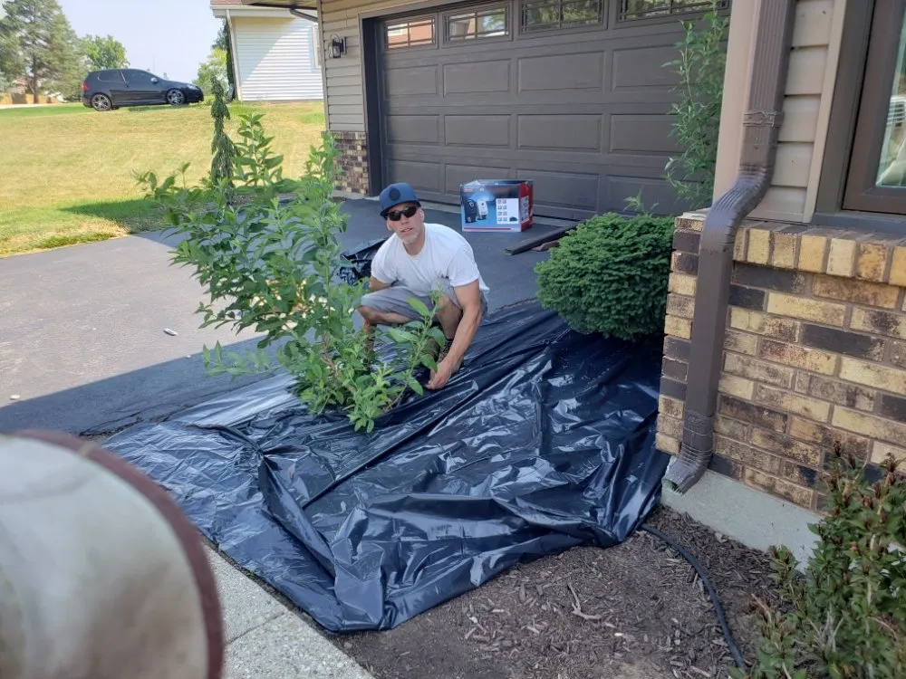 Top-rated yard maintenance experts serving South Beloit, IL - D & R Landscape Services