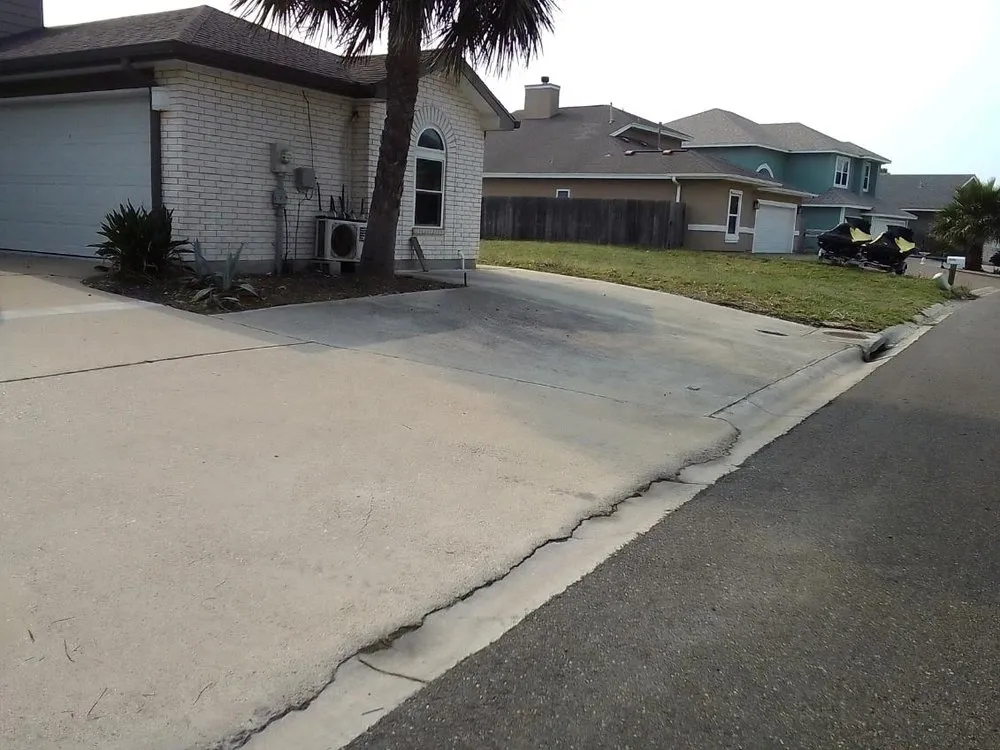 Local landscaping services experts serving corpus christi, TX - D & R Landscaping