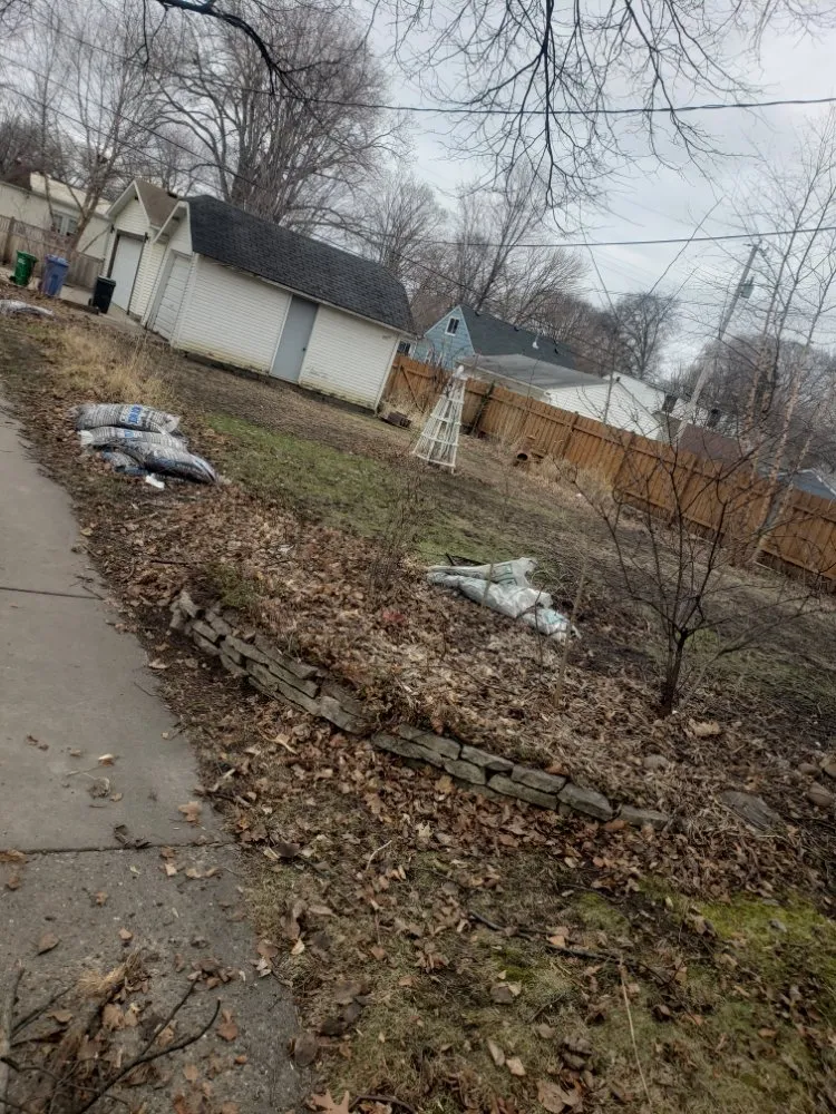 Top-rated outdoor landscaping for residential properties in Minneapolis, MN by D & R Landscaping