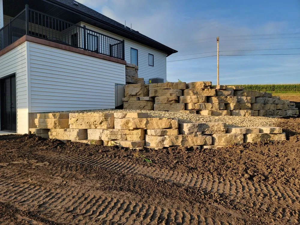 Local outdoor landscaping experts serving Dyersville, IA - D & S Lawn Care and Landscaping