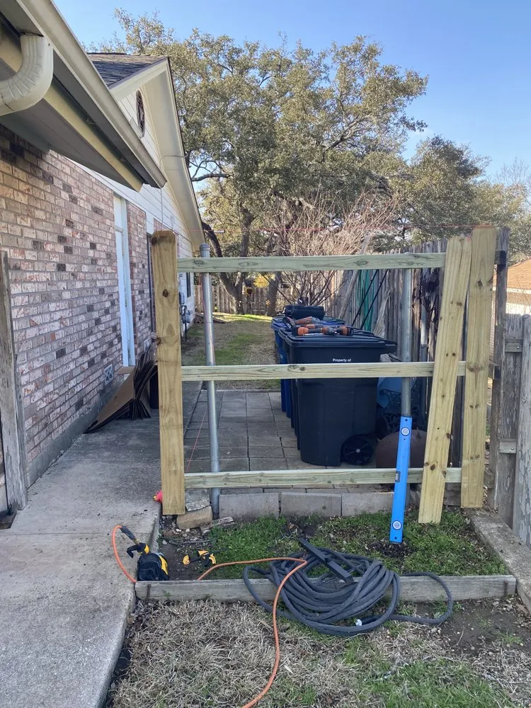 Top-rated residential landscaping experts serving Universal city, TX - D & S Lawn Concepts