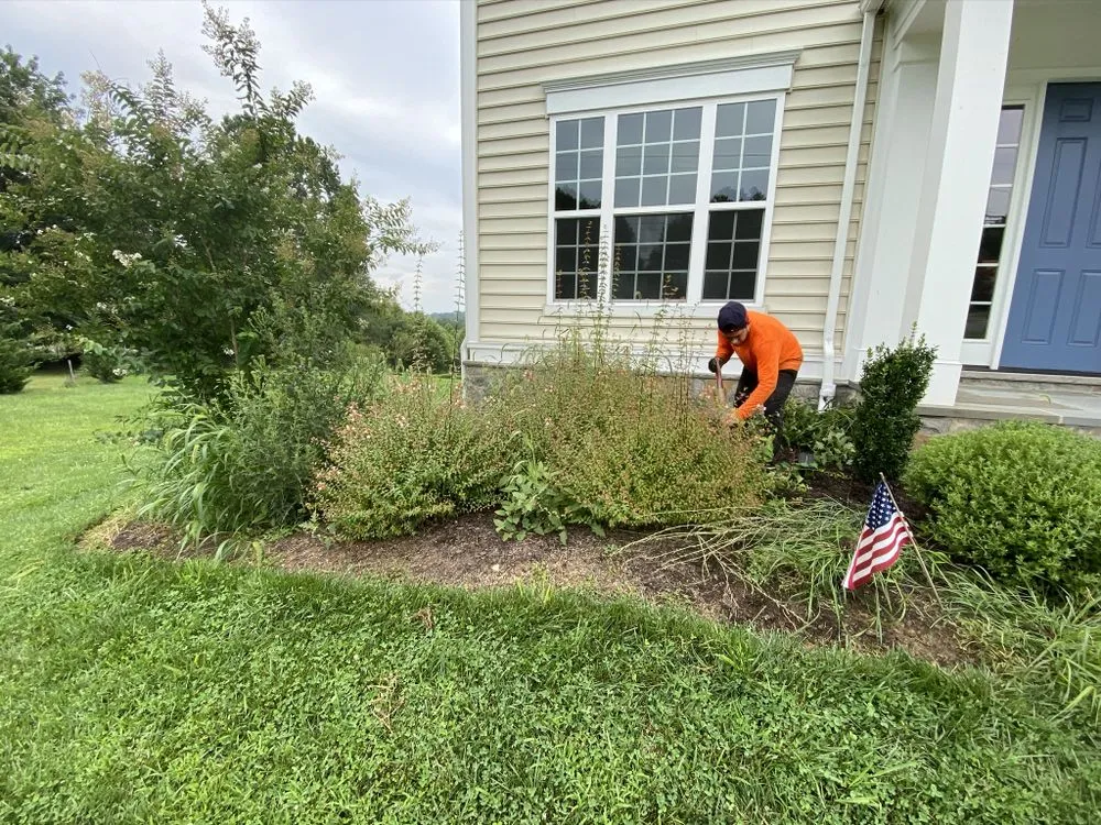 Affordable yard cleanup service for homes across Gaithersburg, MD - D a R Landscaping