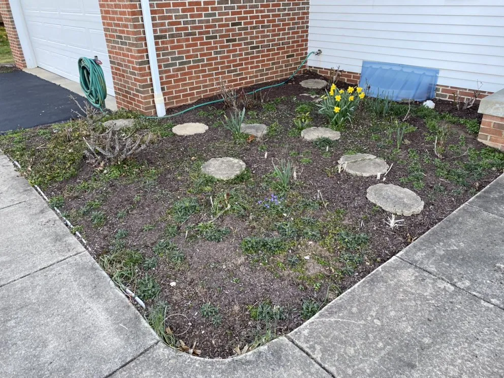 Local landscaping services in Gaithersburg, MD by D a R Landscaping