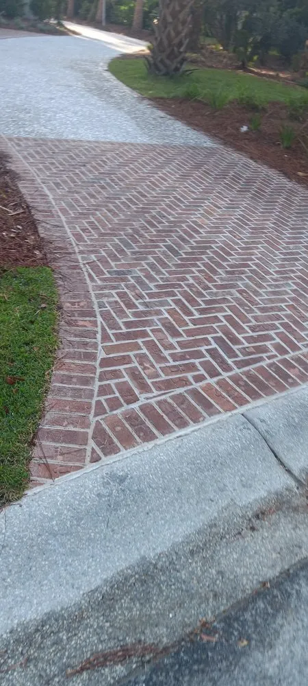 Professional yard maintenance experts serving North Charleston, SC - D A Z Company