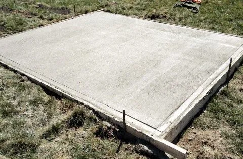 Trusted lawn mowing service experts serving Townsend, DE - D and M Handyman Service