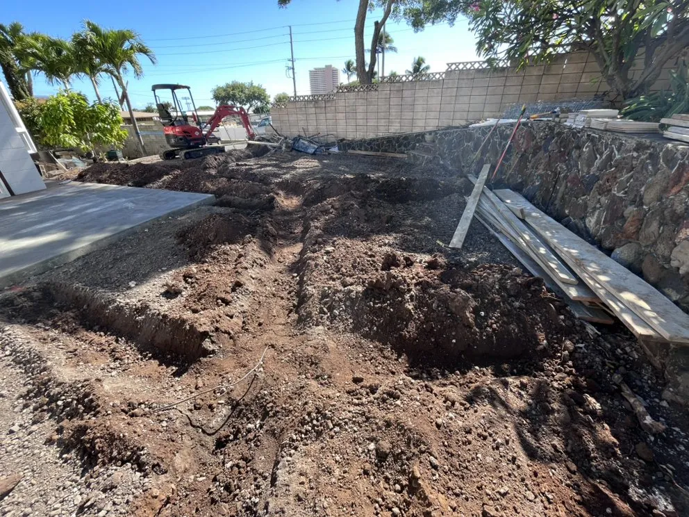 Top-rated lawn care service experts serving Ewa beach, HI - D and R Construction and Landscape