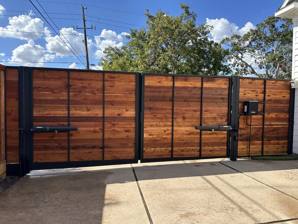 Reliable lawn care service for residential properties across Sugar Land, TX - D-Fence Customs