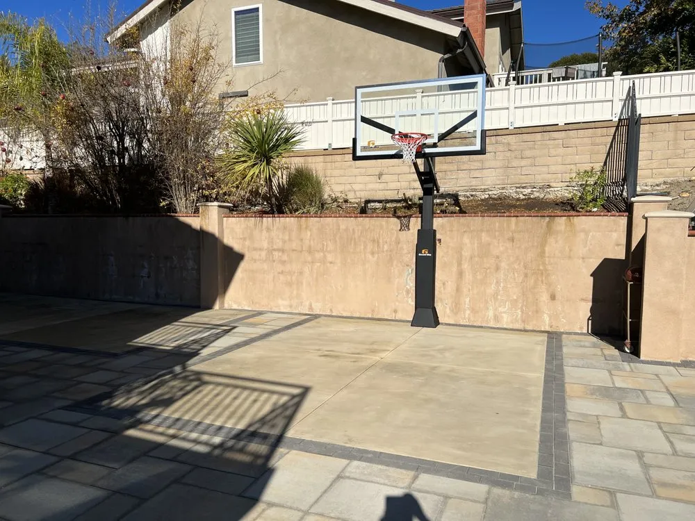 Expert yard maintenance for beautiful yards across Irvine, CA - D Flores Landscape